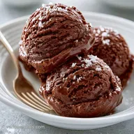 Chocolate Protein Ice Cream with Yogurt