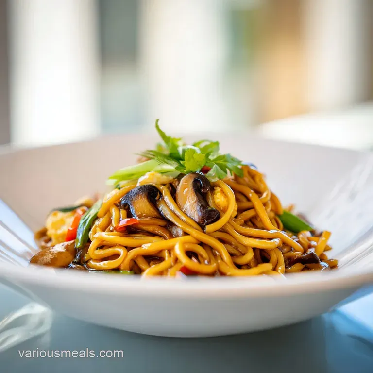 Gebratene Nudeln mit Ei und Gem&uuml;se